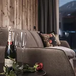 Platzhirsch & Appartamento Mayrhofen