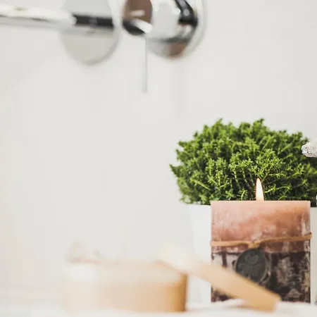 Platzhirsch & شقة