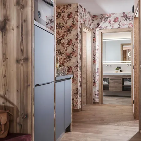 Platzhirsch & * Mayrhofen