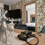 Platzhirsch & Апартаменты *