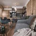 Platzhirsch & Апартаменты *